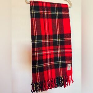 Red and Black Plaid Throw Blanket